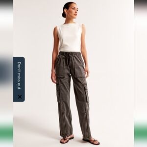 Abercrombie & Fitch Pull-On Wide Leg Cargo Pant